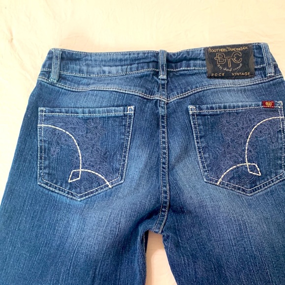 Bootheel Trading Co. capris/cropped jeans. - Picture 4 of 5